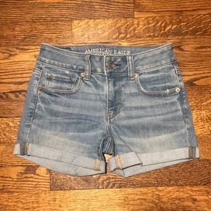 AE Midi Shorts